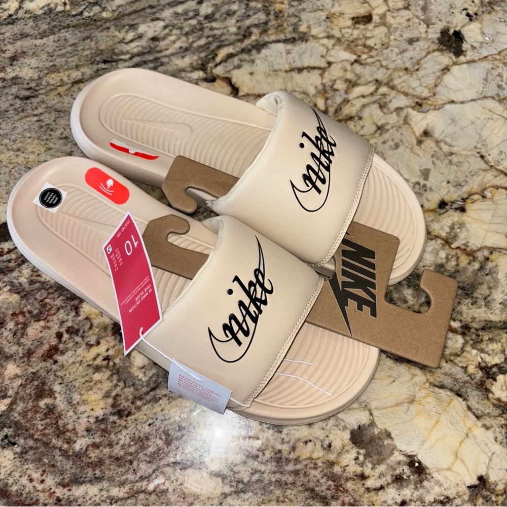 Nike Women's Slide Sandals NWT